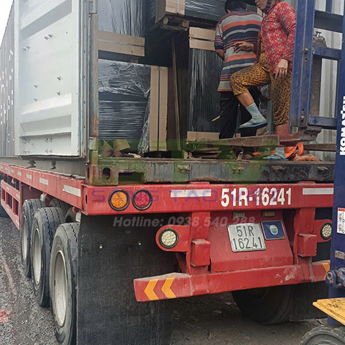 Hình ảnh đóng hàng và vận chuyển Sáng Tạo Việt